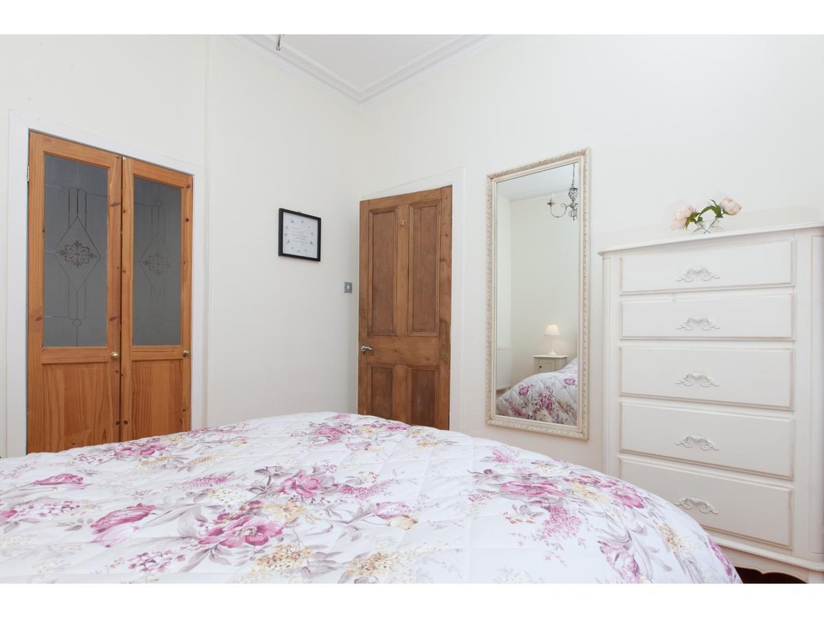 Homely Tenement For 2 Near Botanic Gardens Edinburgh Dış mekan fotoğraf