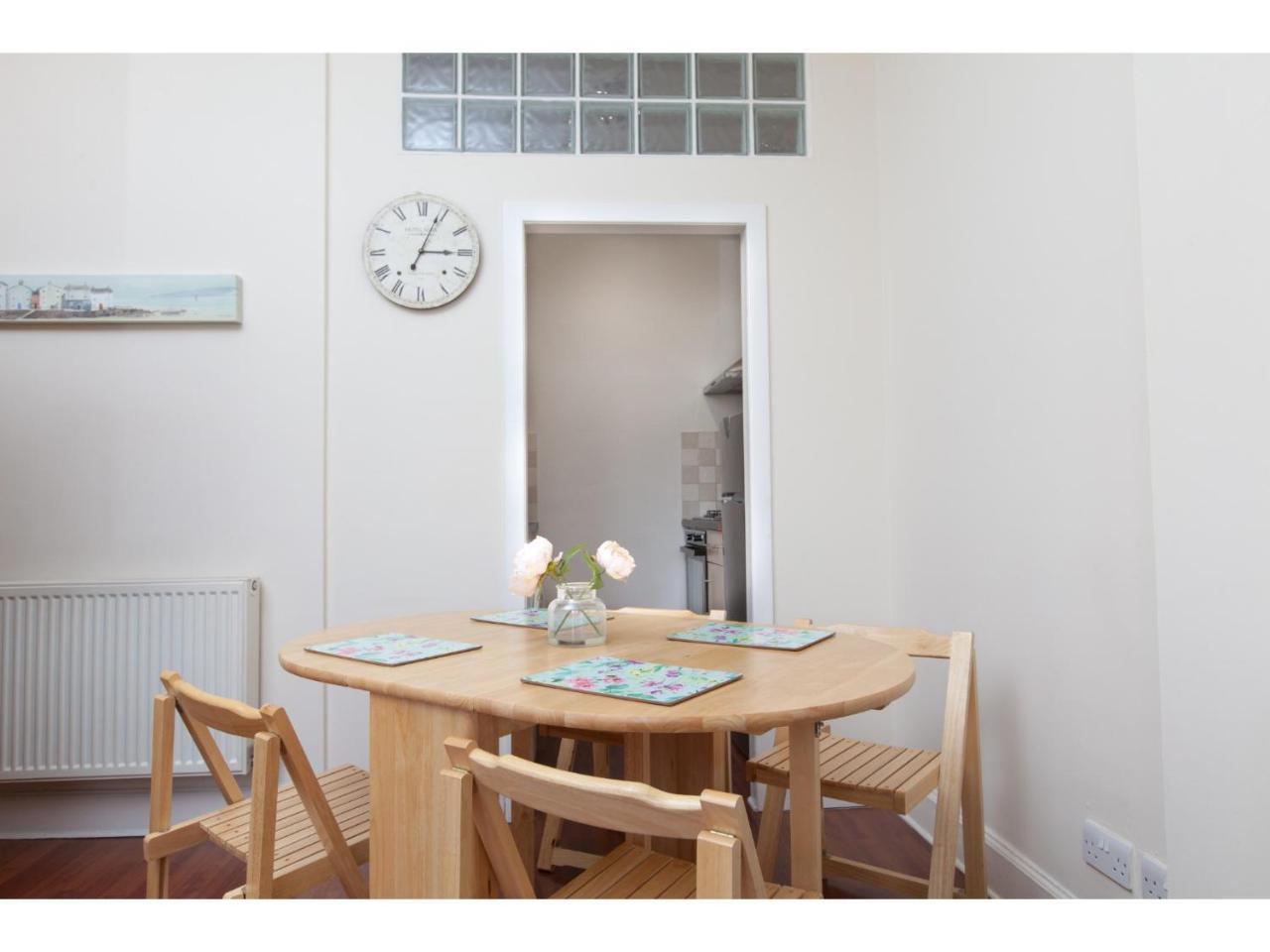 Homely Tenement For 2 Near Botanic Gardens Edinburgh Dış mekan fotoğraf